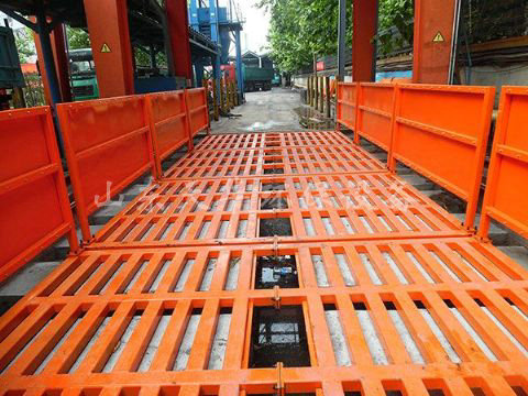 點擊查看詳細信息<br>標題：濟寧唐口煤礦4X12米煤礦專用洗車機 閱讀次數：3689